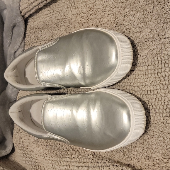 Puma Metallic slip on 7.5 - Picture 2 of 6